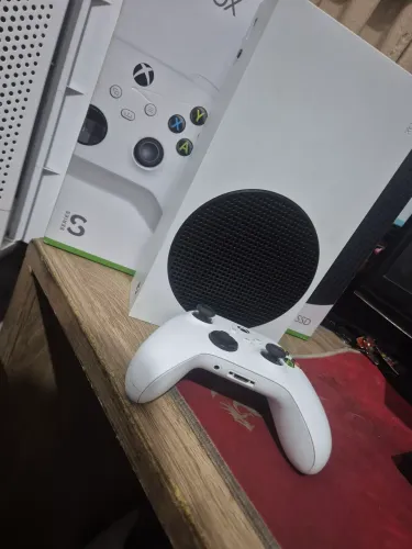 ? Xbox Series S 512GB + Controle + Caixa Original