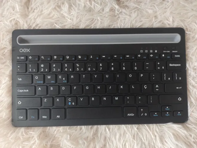 Teclado Bluetooth Recarregável OEX Class TC502