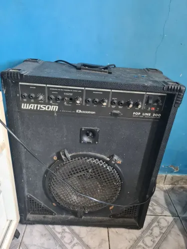 Caixa amplificada