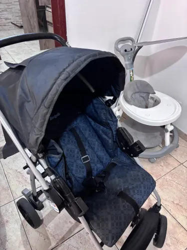 Carrinho de bebê