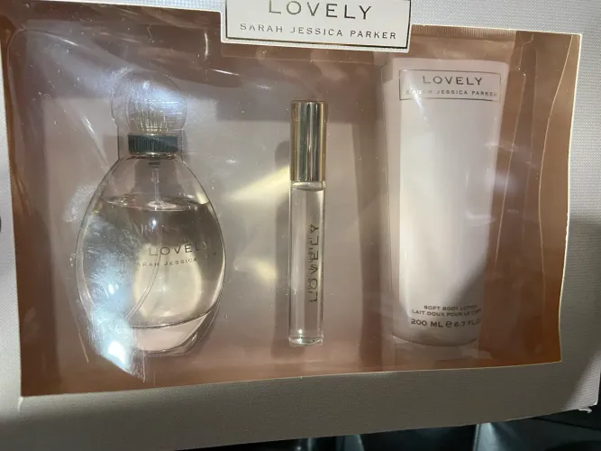 Conjunto De Perfume Feminino Sjp Lovely - 3 Peças