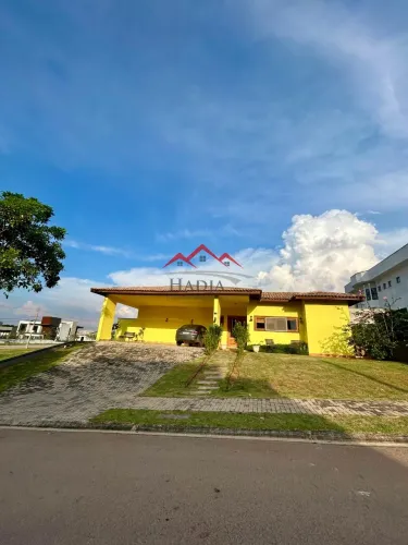 Casa de alto padrão para aluguel ou venda no condomínio Terras da Alvorada, em Jundiaí/SP.