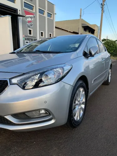 Kia Motors Cerato 1.6 16V Flex Aut. 2014