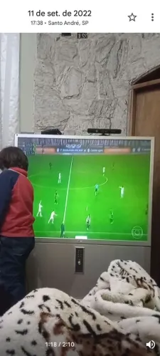 Tv LG grande antiga
