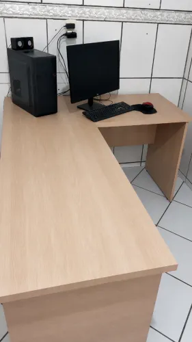 MESA DE ESCRITÓRIO