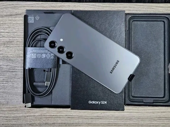 Samsung S24
