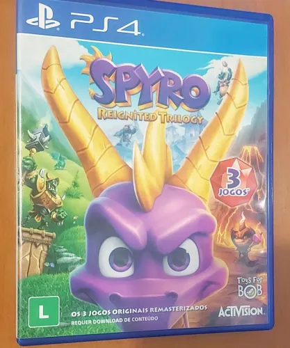 Spyro trilogy ps4 midia física