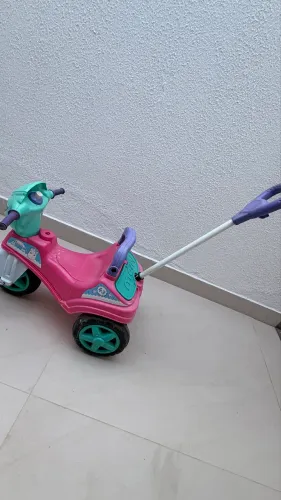 Triciclo infantil velotrol