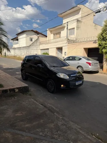 Fiat Palio Essence 1.6 Flex 16V 5P 2013