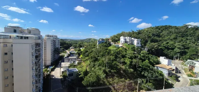 Excelente Cobertura Linear no Eco Park com 2 Quartos sendo 1 Suíte e 1 Vaga