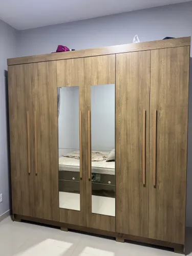 Guarda roupa casal 6 portas 2 gavetas