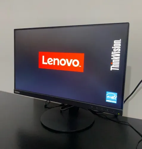 Monitor Lenovo 22P | Giratório | Tela Ultra Fina!