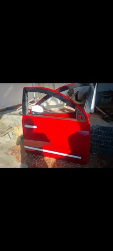 PORTA DIANTEIRA DIREITA NISSAN MARCH 2018