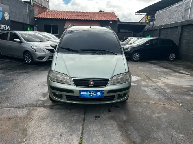 Fiat Idea ELX 1.4 MPI Fire Flex 8V 5P 2010
