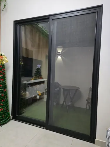 Porta de Esquadria em Alumínio 