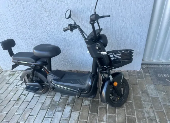 Scooter elétrica