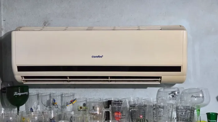 Ar-condicionado Split Comfee 12.000 BTUs ? 220V