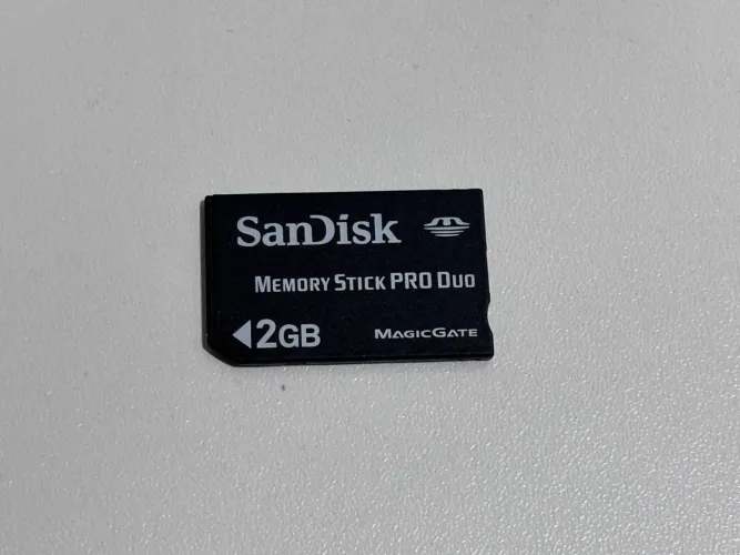 [FRETE GRÁTIS] Cartão Sandisk Memory Stick PRO Duo 2GB Compatível Sony e PSP