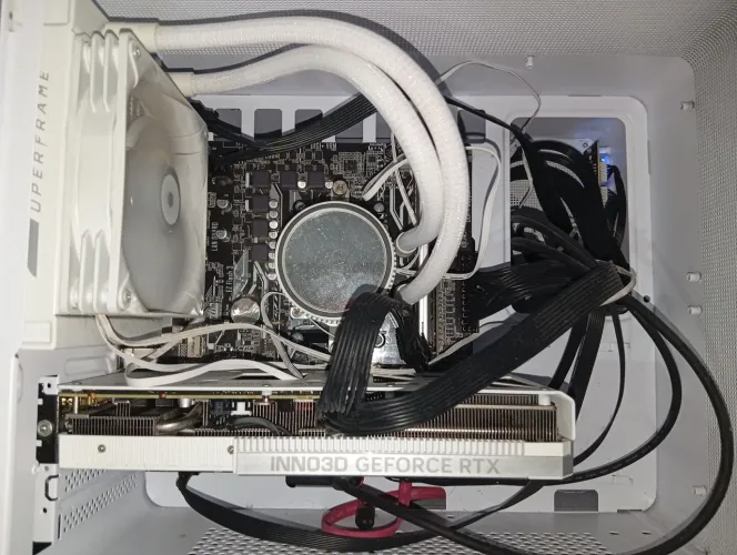 Pc gamer última geração Ryzen 7 5700,RTX 4060TI,16Gb ram 3200mhz,ssd 460 sata + nvme 480