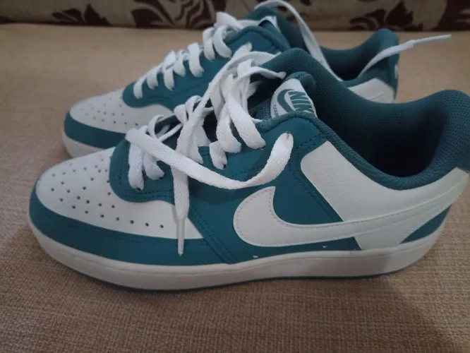 Tênis Nike Court Vision Low Next Feminino- Azul e Branco