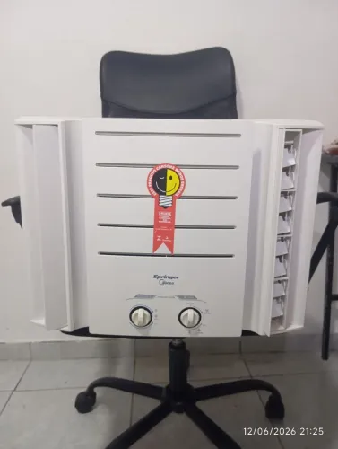 Ar-condicionado Springer 10 mil BTUs pronto pra uso. 