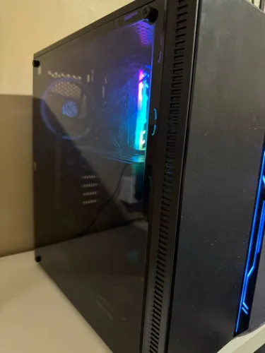 PC Gamer novo com monitor 180hz