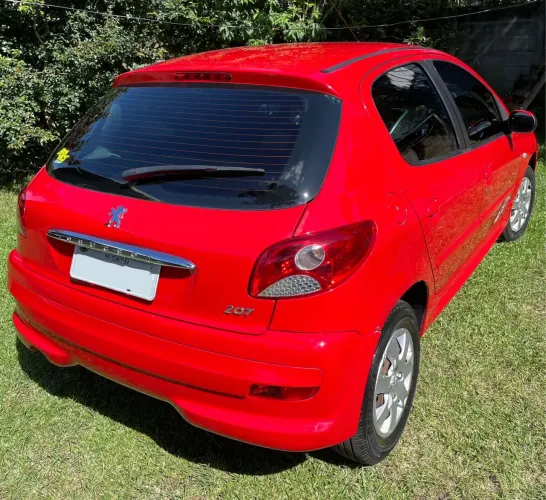 Peugeot 207 Active 1.4 Flex 8V 5P 2014