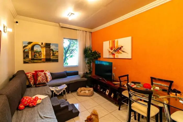 Apartamento à Venda - Coração de Jesus, 2 Quartos, 70 m2