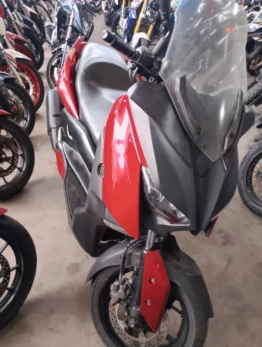 YAMAHA Xmax 250