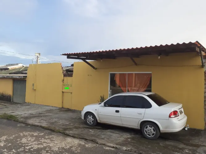 VENDO CASA NO BAIRRO NOVA ESPERANCA ZONA SUL