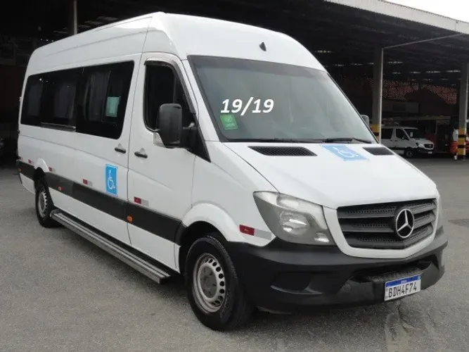 Van M. Benz Sprinter Longa 19 Lugares Ano 19/19 Marticar Único Dono Procedência Garantida.