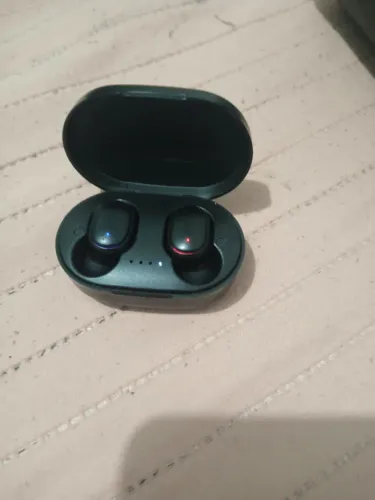 Vendo um fone de ouvido via bluetooth novo funcionando perfeitamente 