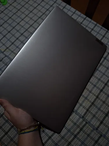 Vendo Notebook Lenovo (seminovo) ESTÁ EM ÓTIMO ESTADO, COM BOM PROCESSADOR