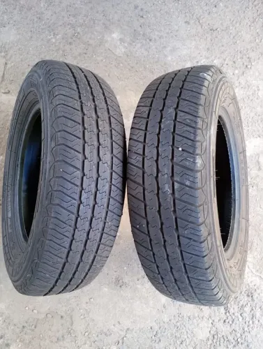 Par de pneus 175 70 14 90% de borracha. Sem defeitos. Pneu de carga Fiorino, Partner, Scud