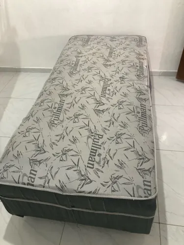 Vendo cama solteiro