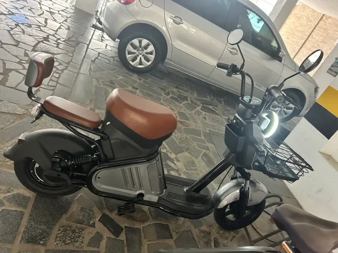 Vendo scooter elétrica 