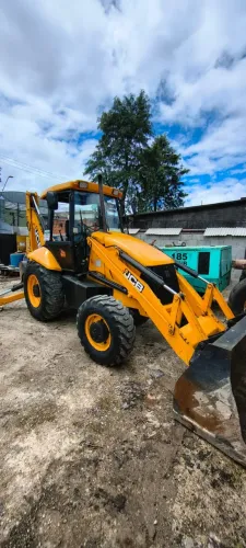 Retroescavadeira JCB 2010 3C 4x4