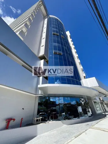 Sala Comercial a Venda no bairro Gruta de Lourdes - Maceió, AL