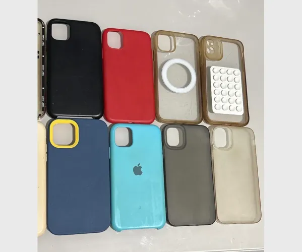 14 capinhas iphone 11