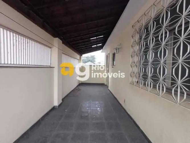 Casa de Vila : Triplex / Residencial / Bento Ribeiro