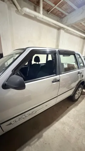 Fiat Uno Mille Celeb. WAY Econ. 1.0 F.flex 2P 2013