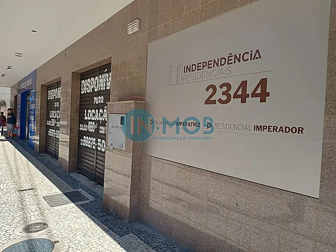 Lojão com 287 m2 de piso linear A. Itamar Franco bairro São Mateus