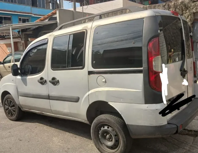 Fiat Doblo Essence 1.8 Flex 16V 5P 2012