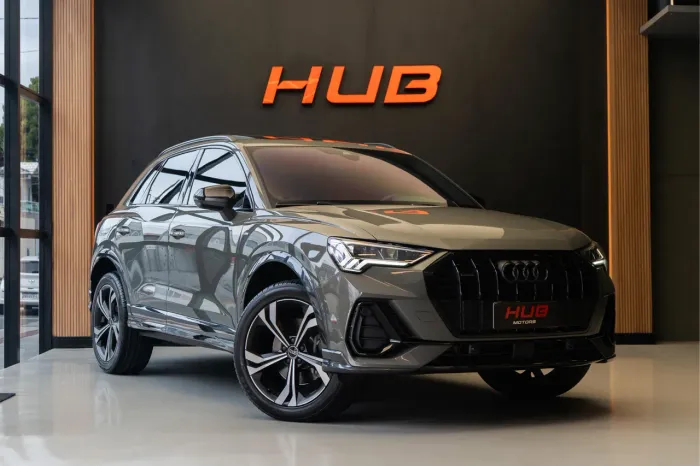 Audi Q3 Perf. Black 2.0 TFSI Tiptr. Quattro 2024