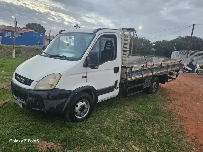 Iveco Daily Chassi 35s14 3.0 16V Diesel Mec. (e5) 2013