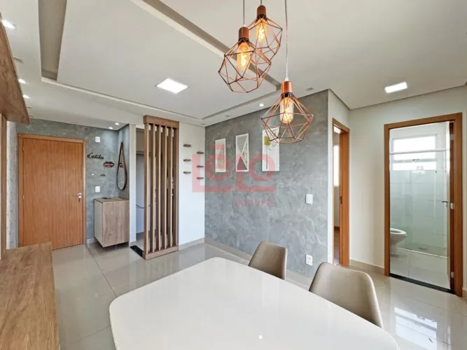 Apartamento Mobiliado - Próx UEM - Sacada com churrasqueira