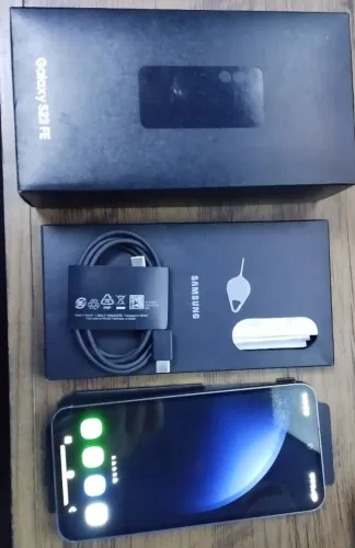 Samsung S23 FE 256GB 8GB RAM