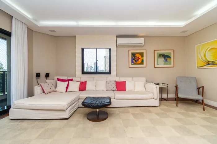 Apartamento para venda em Vila Olímpia com 3 quartos, sendo 1 suíte, 158m²