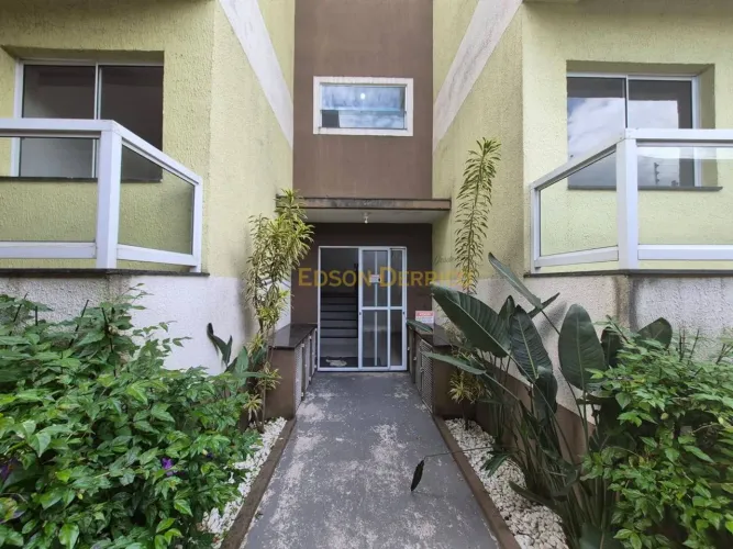 Apartamento com 2 Quartos à Venda, Vila Roma - Roseira