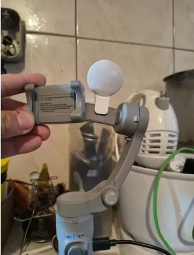 Gimbal com Luzes - Pouco Uso, Perfeito Estado | R$ 200 - Aceito Negociação e Troca